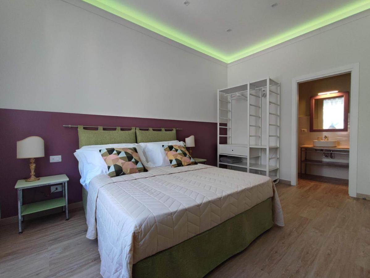 Toledo Apartment Napoli Eksteriør bilde